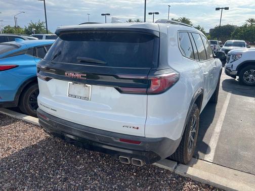2024 GMC Acadia AT4