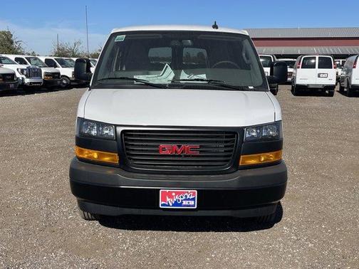 2025 GMC Savana 3500 LS