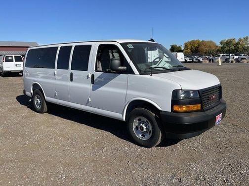 2025 GMC Savana 3500 LS