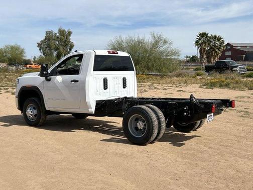 2026 GMC Sierra 3500 Pro