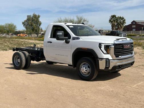 2026 GMC Sierra 3500 Pro
