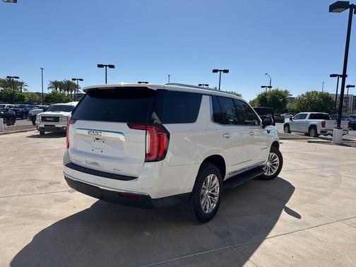 2022 GMC Yukon SLT