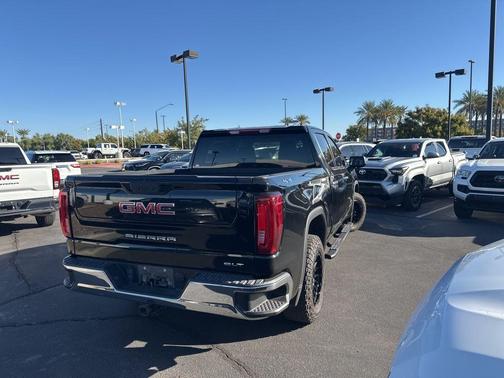 2022 GMC Sierra 1500 SLT