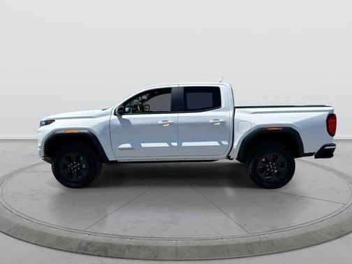Summit White 2025 GMC Canyon Elevation