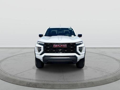 Summit White 2025 GMC Canyon Elevation