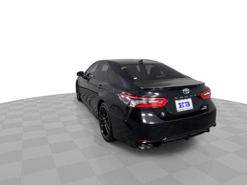 2021 Toyota Camry Hybrid XSE