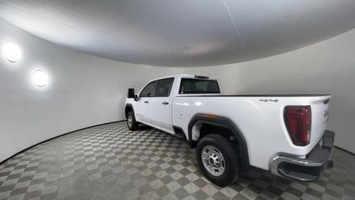 2024 GMC Sierra 2500 Pro