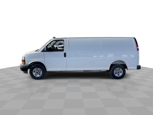 2025 GMC Savana 2500 Work Van
