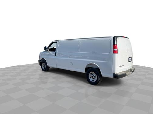 2025 GMC Savana 2500 Work Van