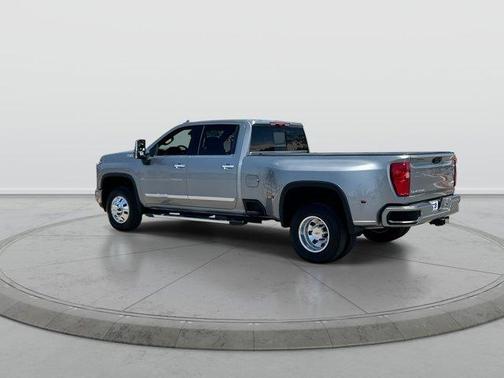 Sterling Gray Metallic 2026 Chevrolet Silverado 3500 High Country