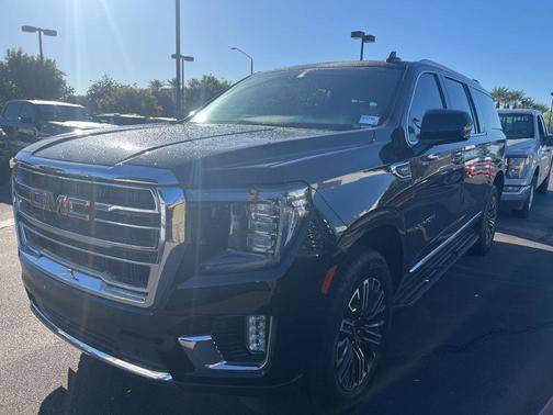 2022 GMC Yukon XL SLT