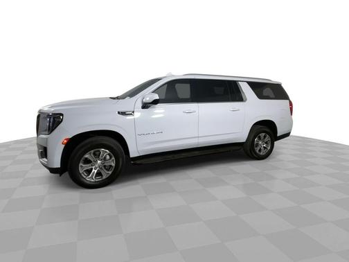 2024 GMC Yukon XL SLE