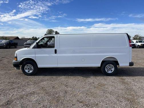 2025 GMC Savana 2500 Work Van