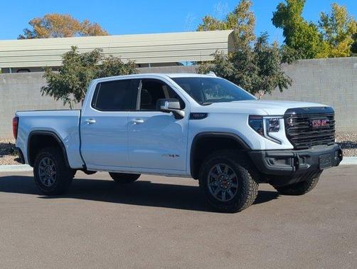 2025 GMC Sierra 1500 AT4X