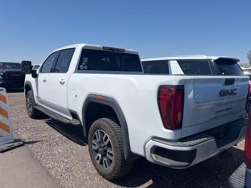 2021 GMC Sierra 2500 AT4