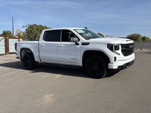 2025 GMC Sierra 1500 Elevation