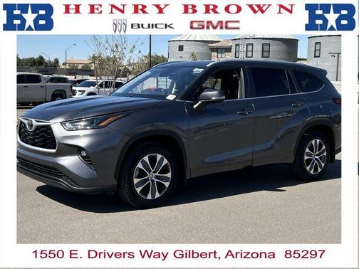 2023 Toyota Highlander XLE