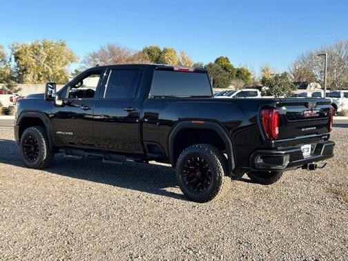 2022 GMC Sierra 2500 AT4