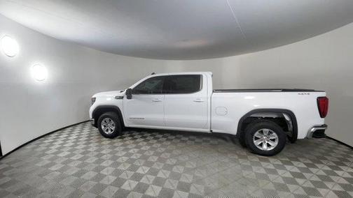 2025 GMC Sierra 1500 SLE