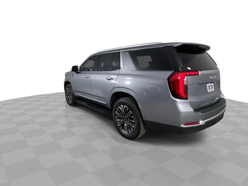 2025 GMC Yukon Elevation