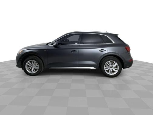 2022 Audi Q5 45 S line quattro Premium