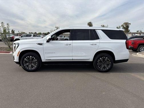 2025 GMC Yukon Elevation