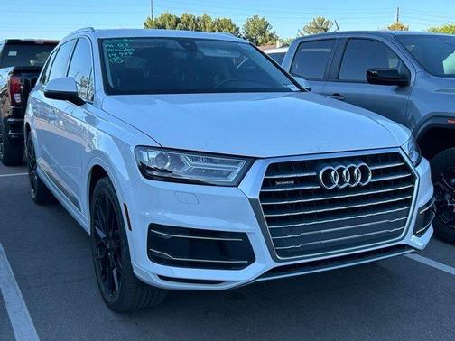 Carrara White 2018 Audi Q7 2.0T Premium Plus