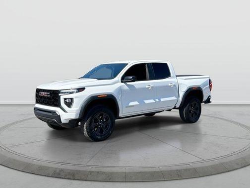 Summit White 2025 GMC Canyon Elevation