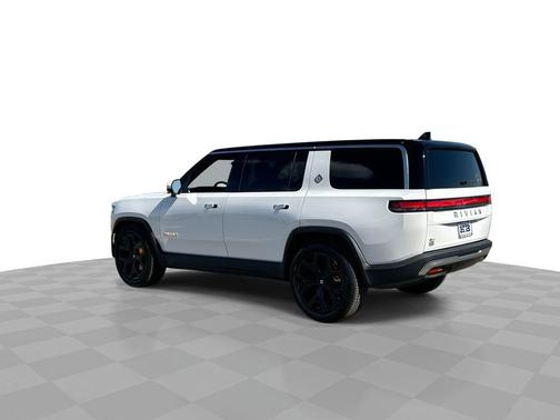 2023 Rivian R1S Adventure Quad Motor Large Pack
