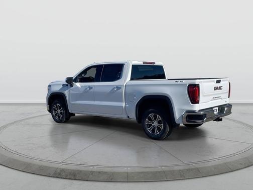 Summit White 2026 GMC Sierra 1500 SLT