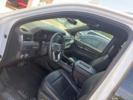 Summit White 2023 GMC Yukon Denali