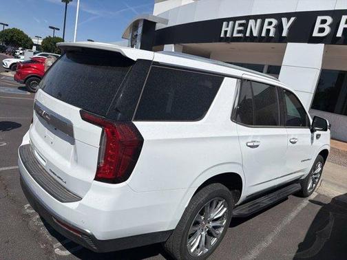Summit White 2023 GMC Yukon Denali