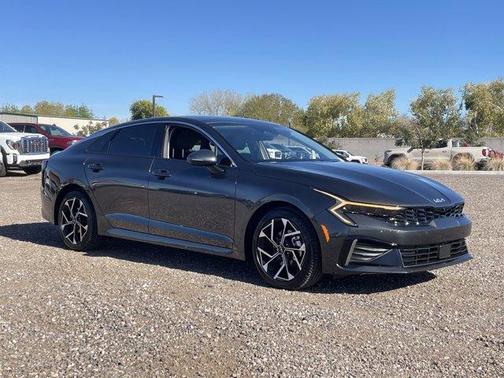 2025 Kia K5 EX