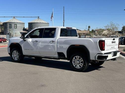 White Frost Tri-Coat 2023 GMC Sierra 2500 Denali