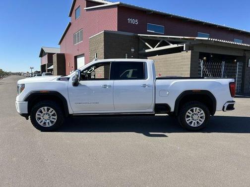 White Frost Tri-Coat 2023 GMC Sierra 2500 Denali