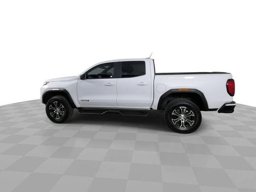 2025 GMC Canyon AT4