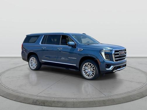 Metallic 2026 GMC Yukon XL Elevation
