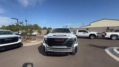 2024 GMC Sierra 2500 Pro