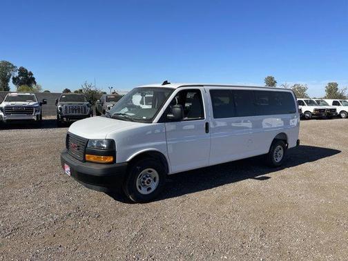 2025 GMC Savana 3500 LS