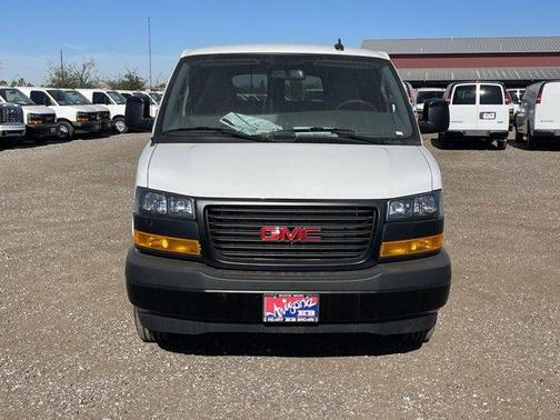 2025 GMC Savana 3500 LS
