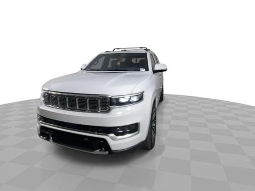 2022 Jeep Grand Wagoneer Series III