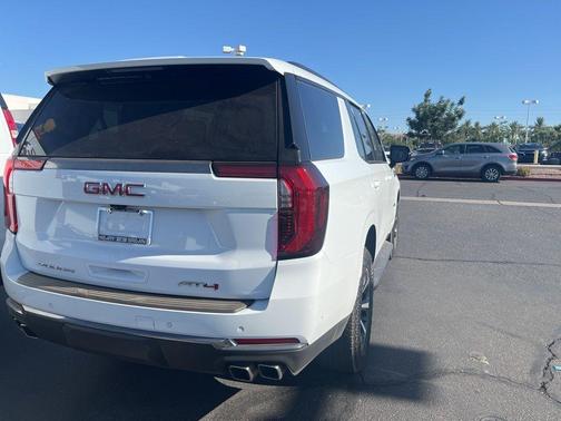 2025 GMC Yukon AT4
