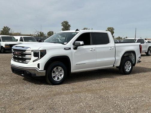 2025 GMC Sierra 1500 SLE