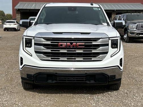 2025 GMC Sierra 1500 SLE