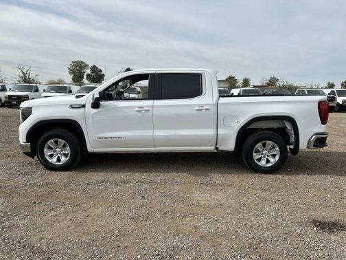 2025 GMC Sierra 1500 SLE