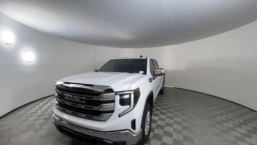 2025 GMC Sierra 1500 SLE