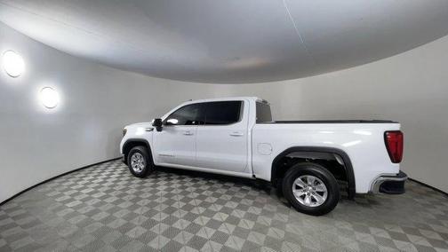 2025 GMC Sierra 1500 SLE