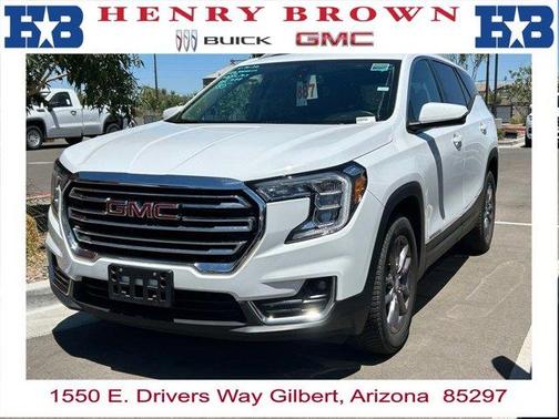 White 2023 GMC Terrain SLT