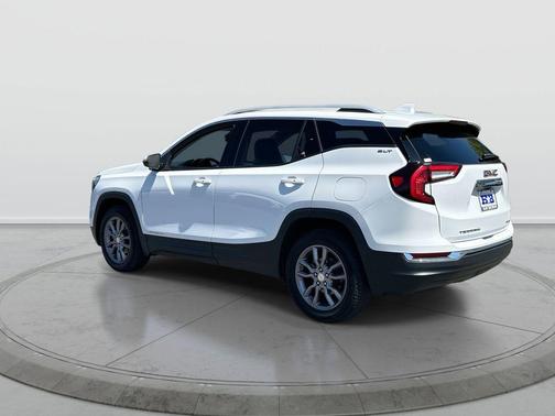 Summit White 2023 GMC Terrain SLT