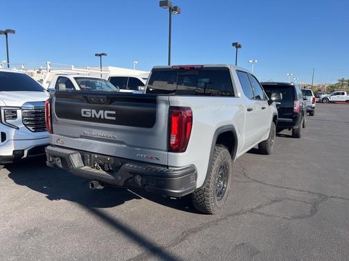 2024 GMC Sierra 1500 AT4X